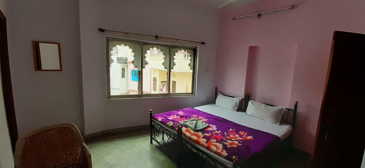 Hotel Ishwar Palace Udaipur Eksteriør bilde